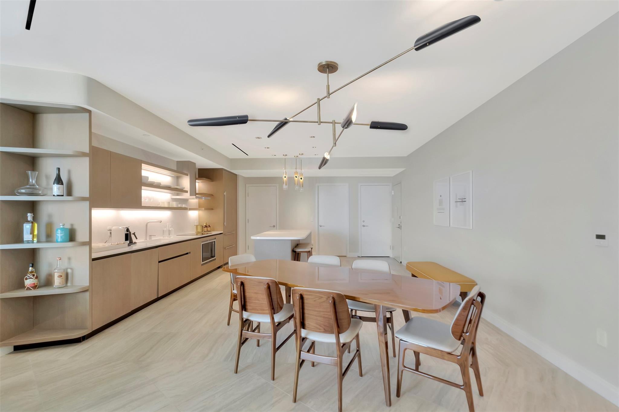 Four Seasons - Residential