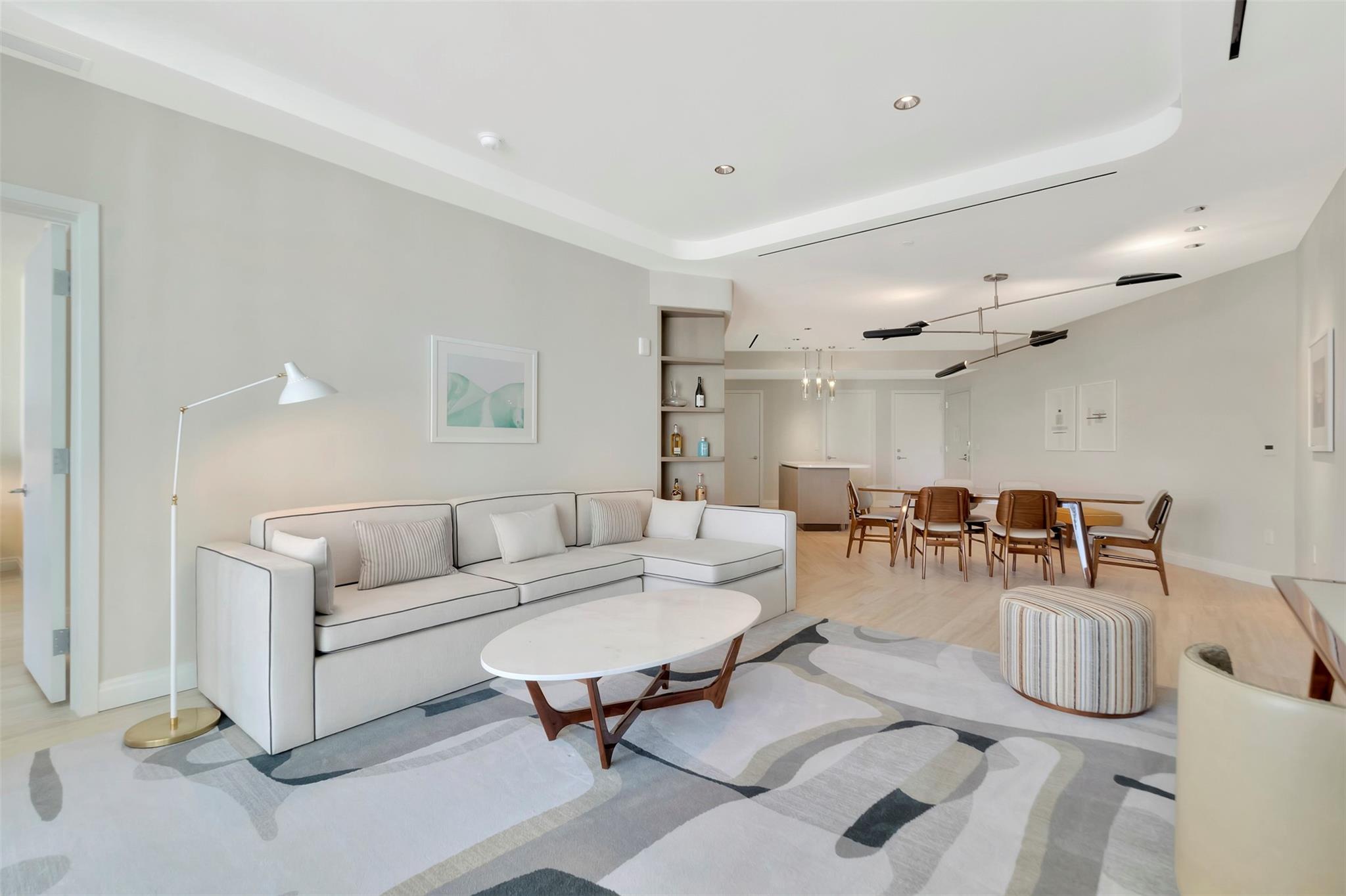 Four Seasons - Residential