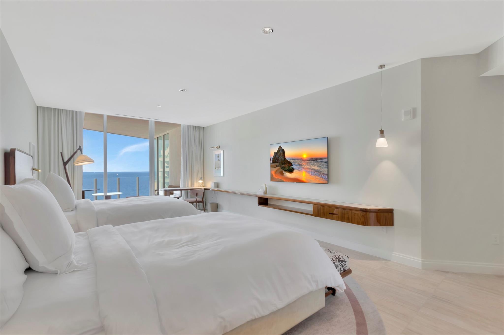 Four Seasons - Residential