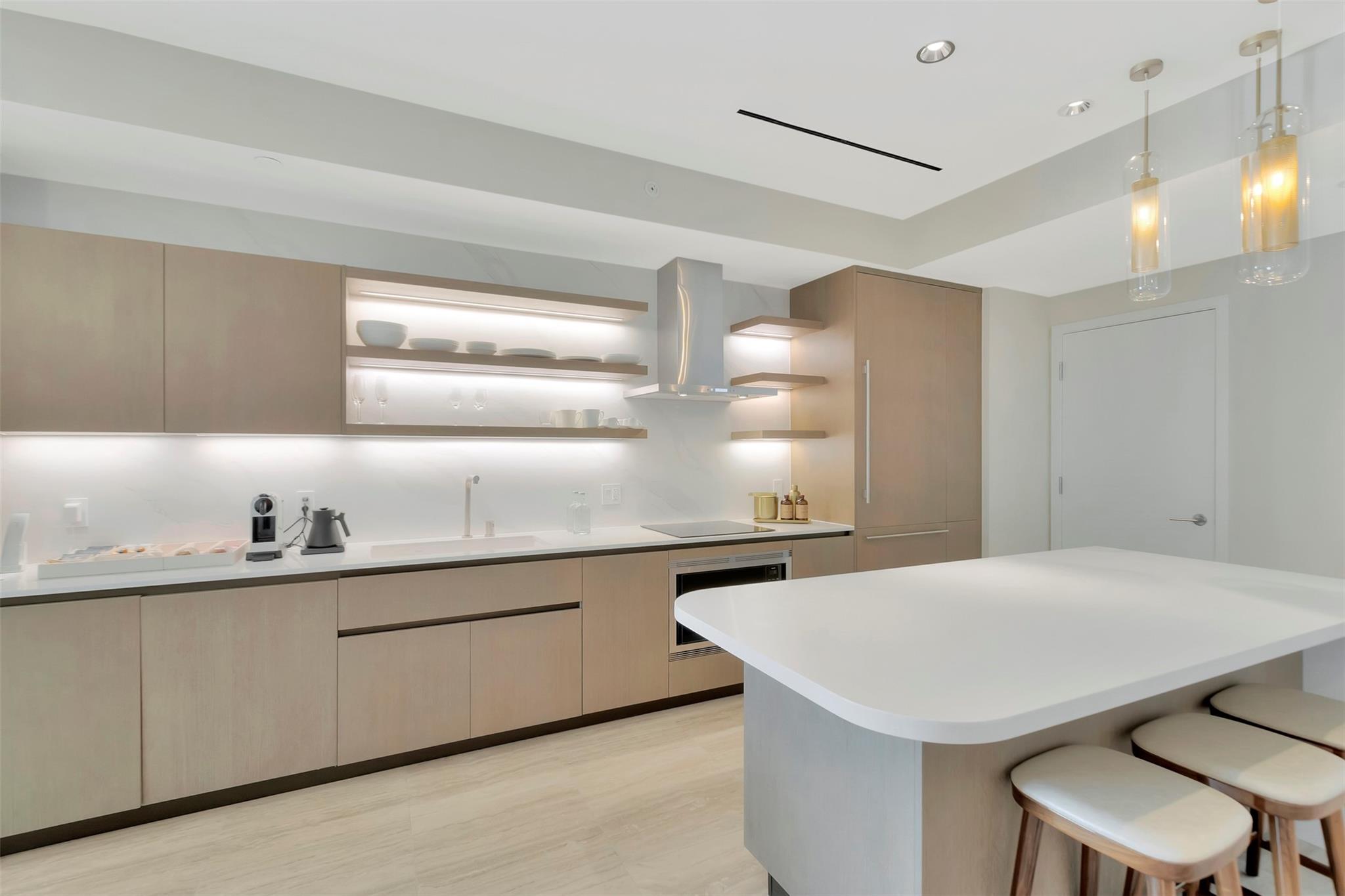 Four Seasons - Residential