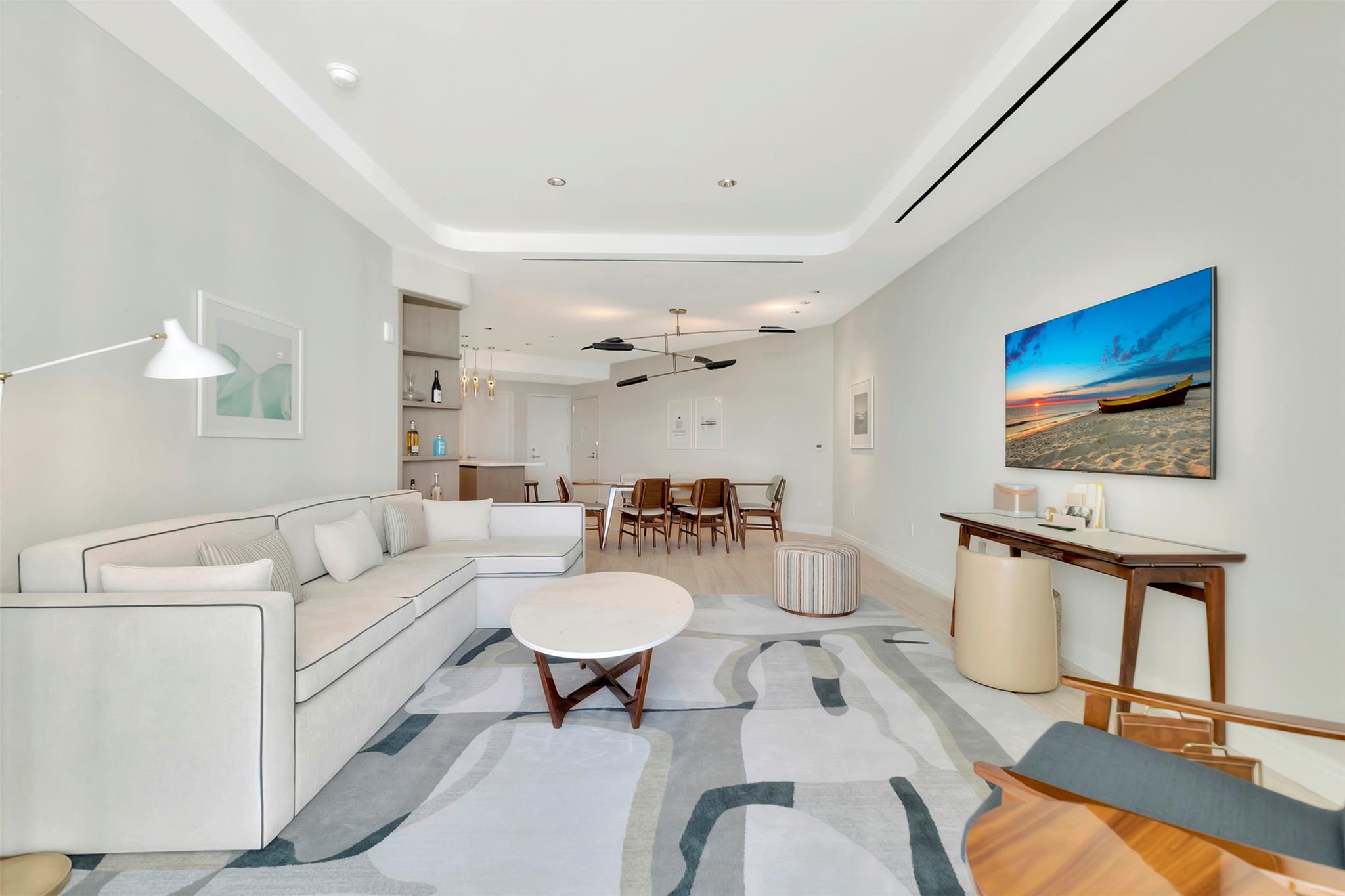 Four Seasons - Residential