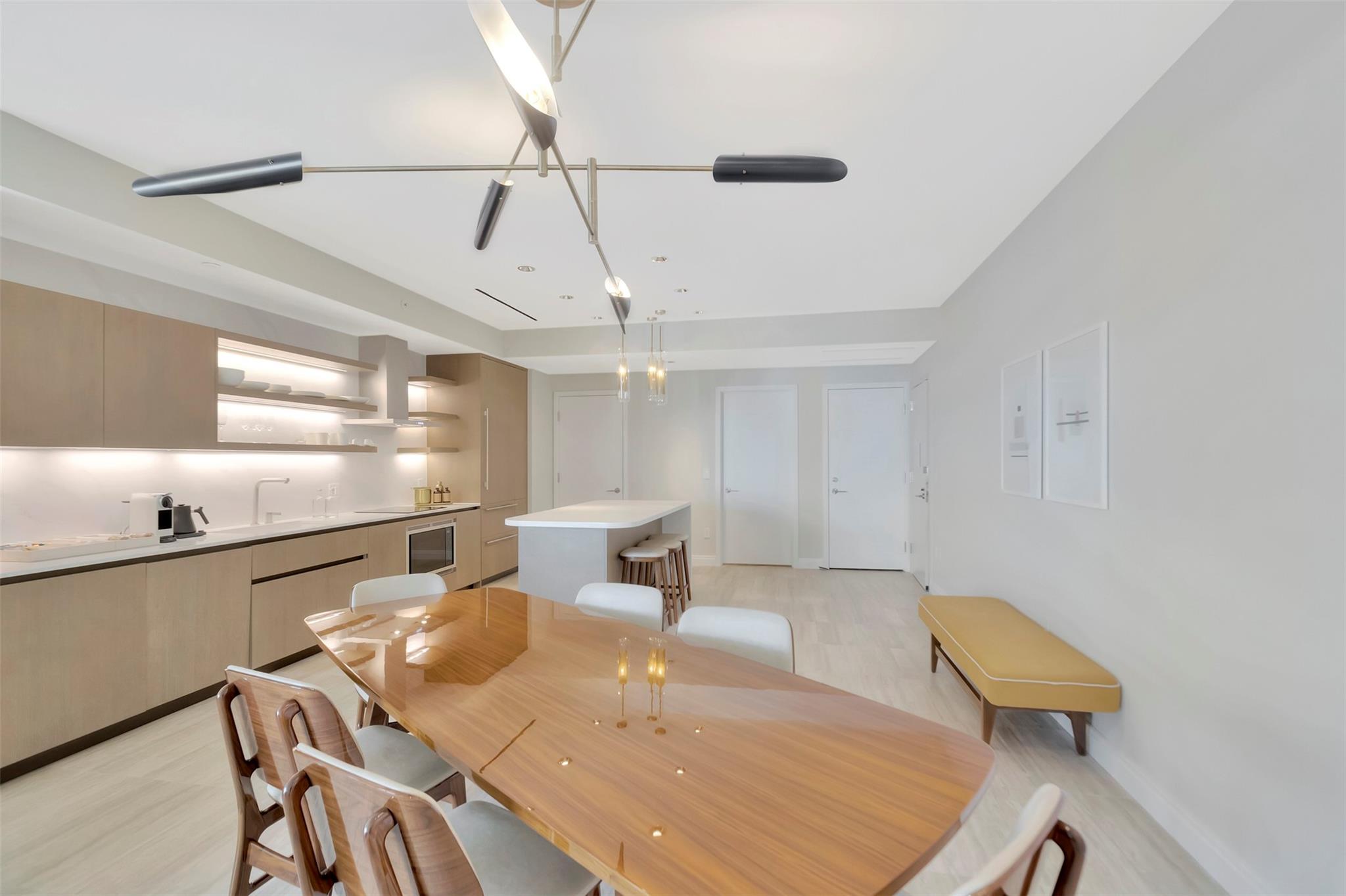 Four Seasons - Residential