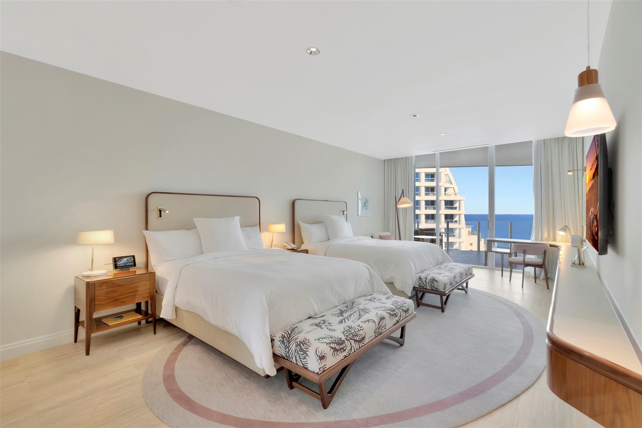 Four Seasons - Residential