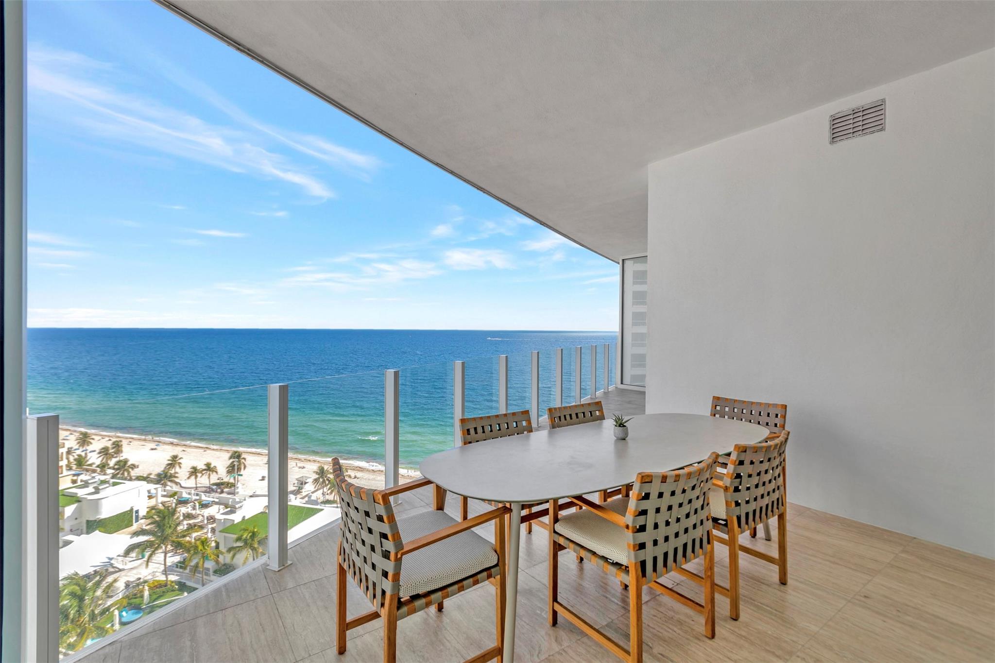 Four Seasons - Residential