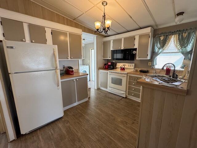 WHISPERING CREEK - Residential