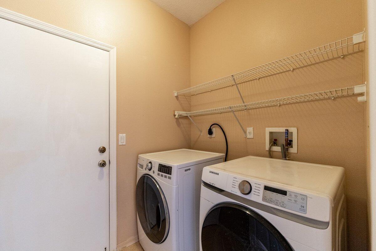 LAKEFOREST AT ST LUCIE WE - Residential Lease