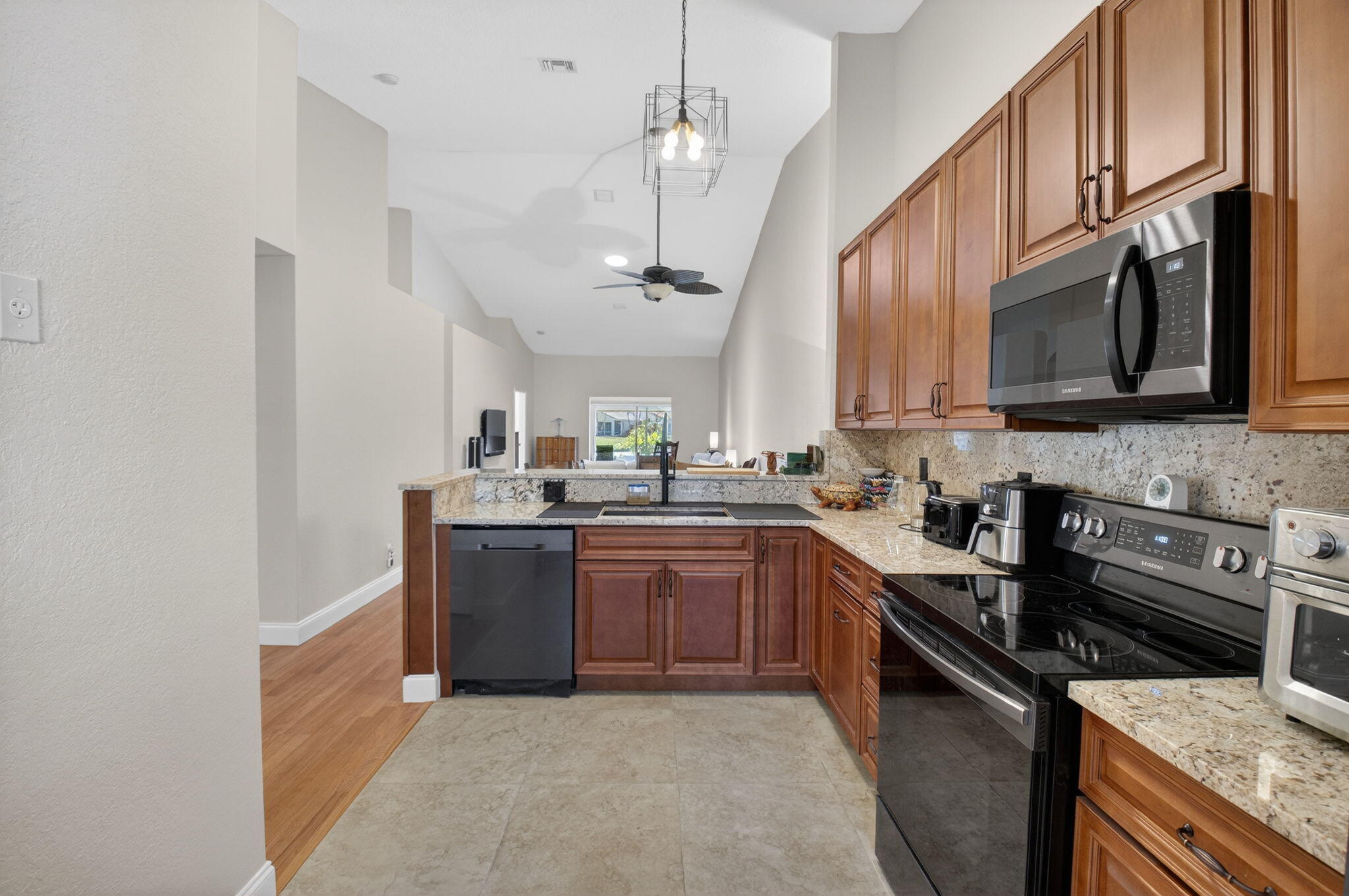 FLORAL LAKES PH 3 AND 4 - Residential