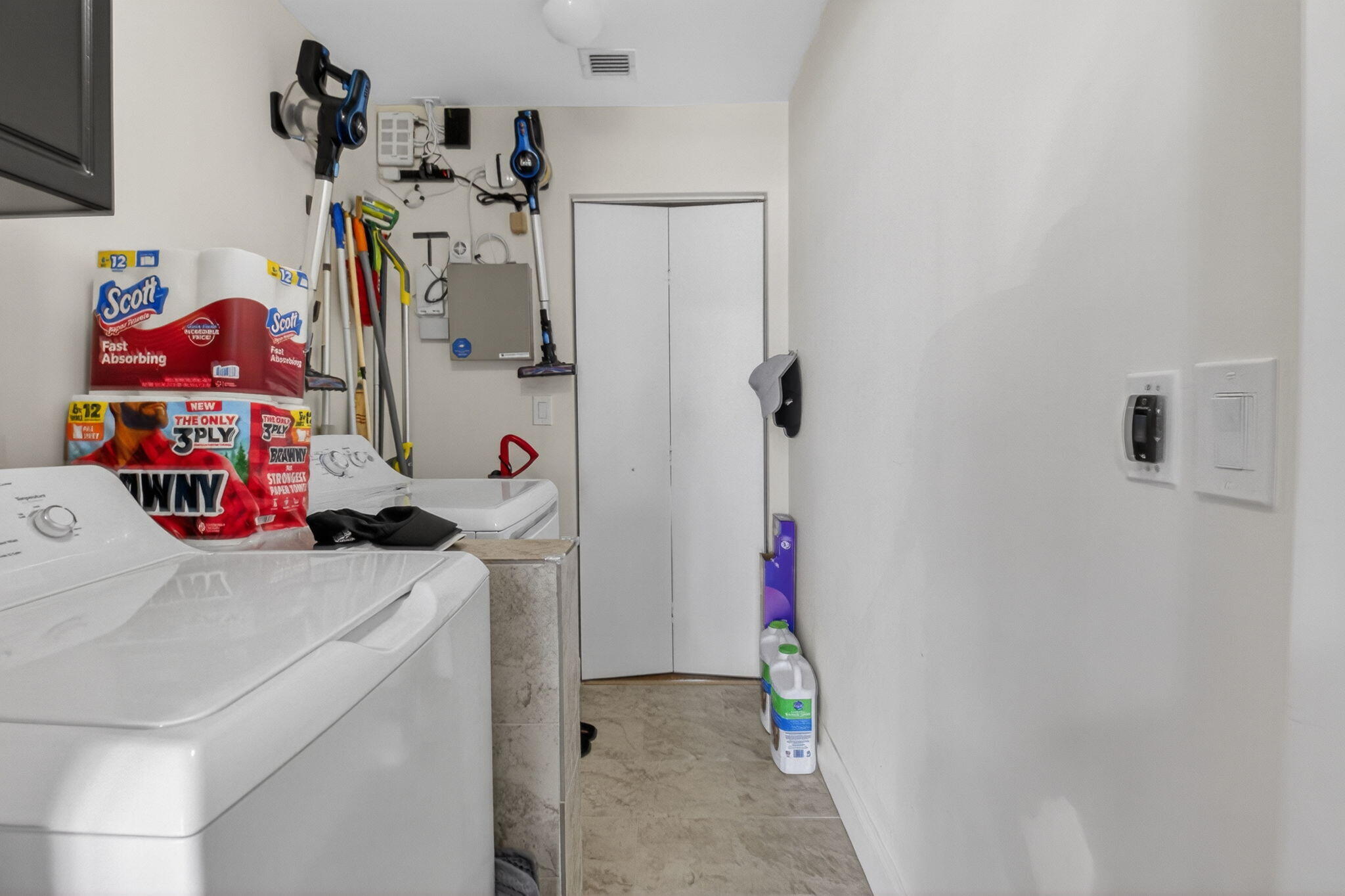 FLORAL LAKES PH 3 AND 4 - Residential