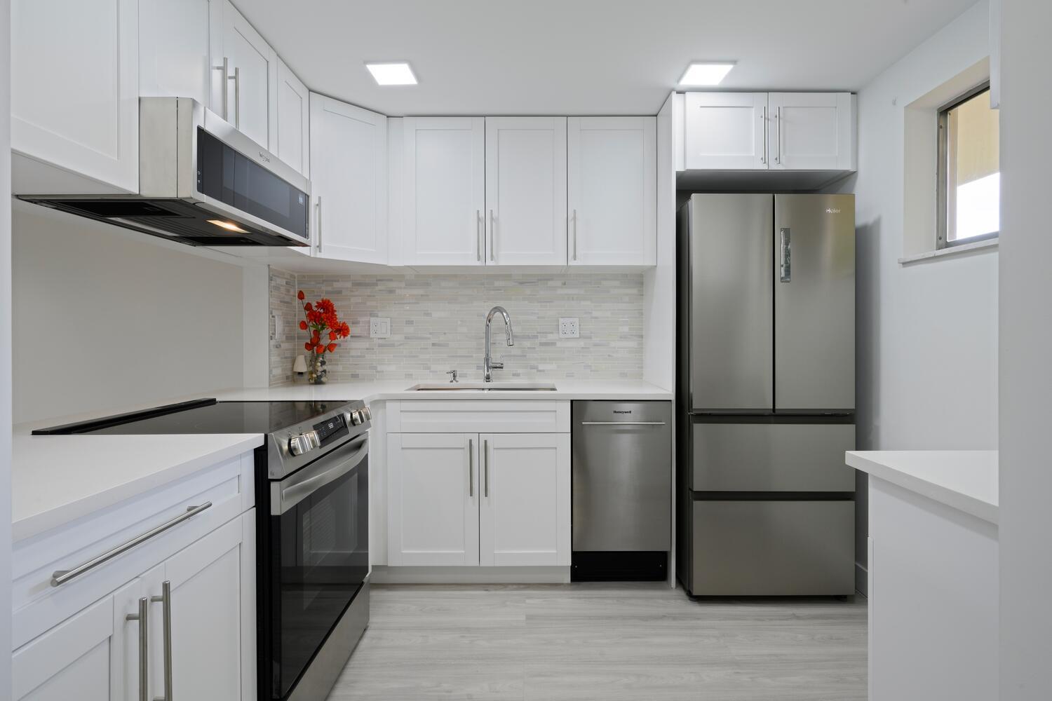 LAKE CLARKE GARDENS CONDO - Residential