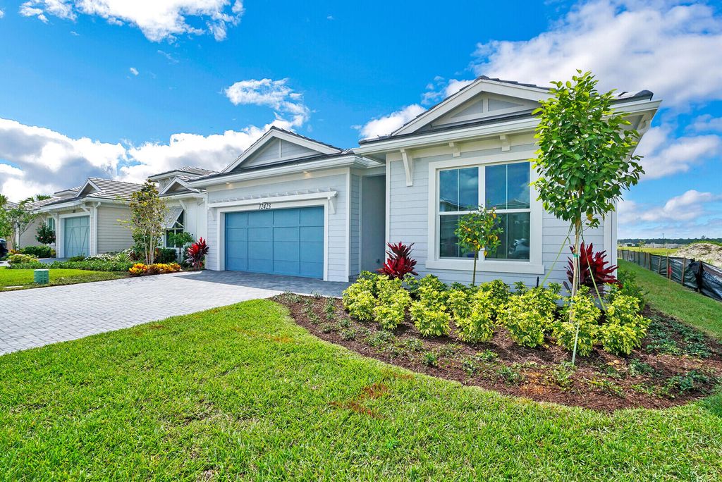 Photo of 12423 Nautilus Circle Cir, Palm Beach Gardens, FL 33412 (MLS # R10795782)