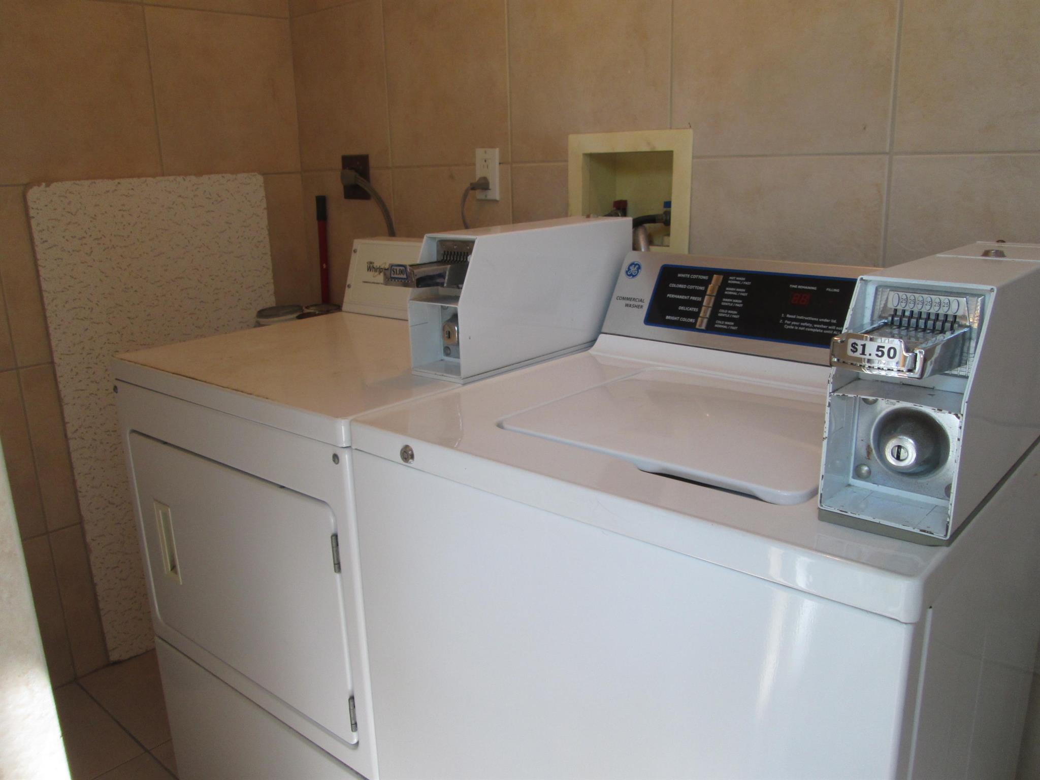 ALMONT VILLAS CONDO - Residential Lease