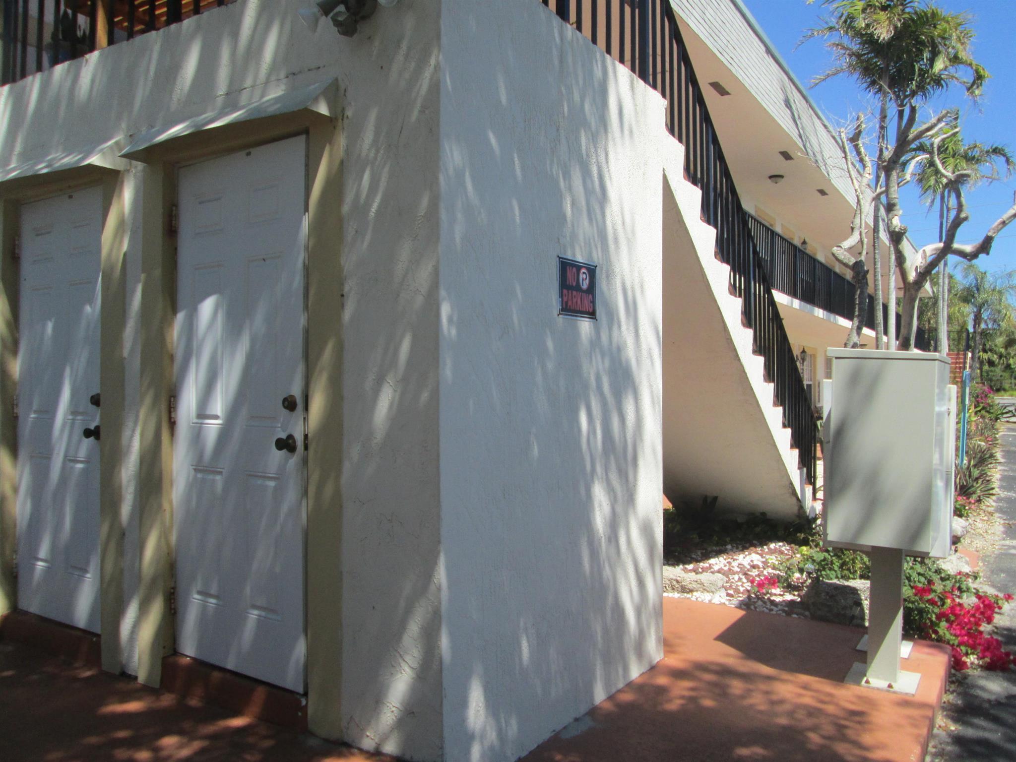 ALMONT VILLAS CONDO - Residential Lease