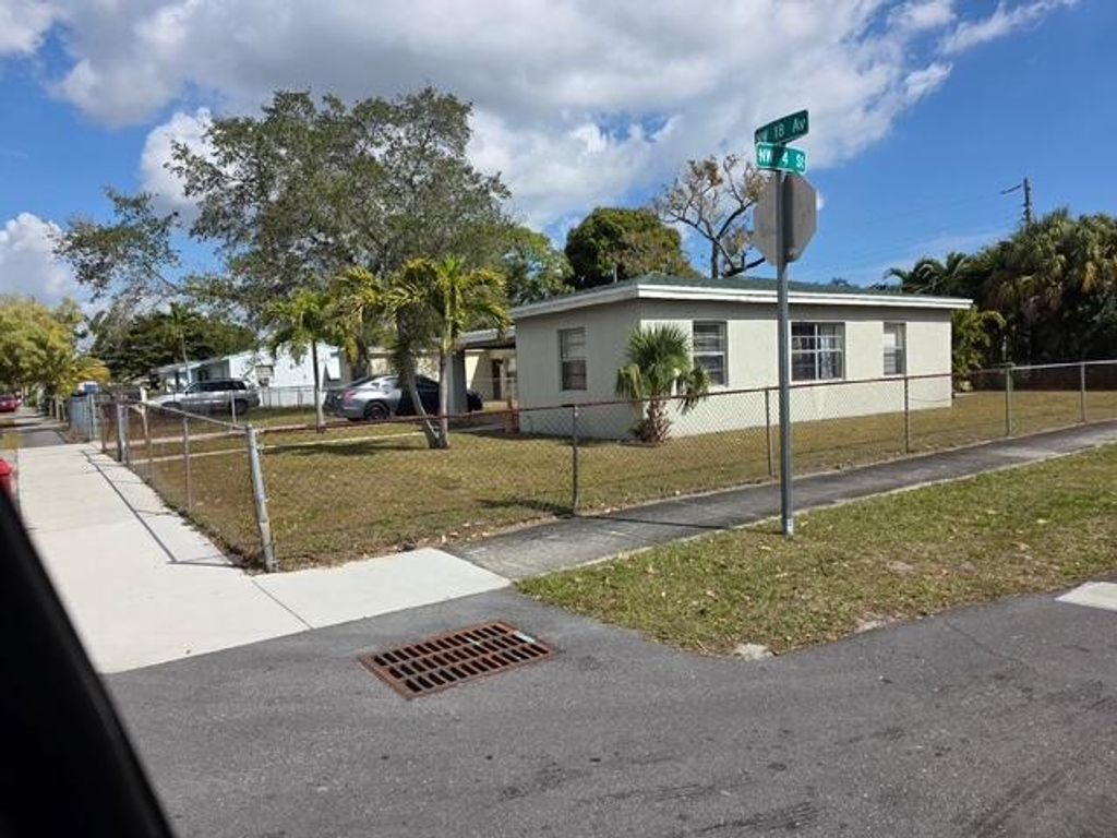 Photo of 400 NW 18th Avenue, Fort Lauderdale, FL 33311 (MLS # R11165631)