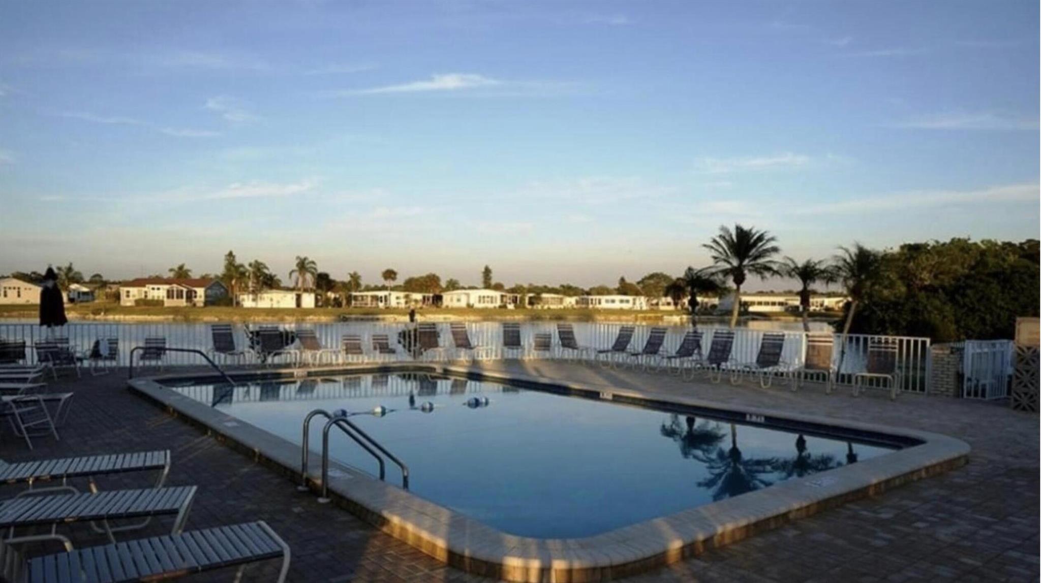 Lake Fairways Country Clu - Residential Lease