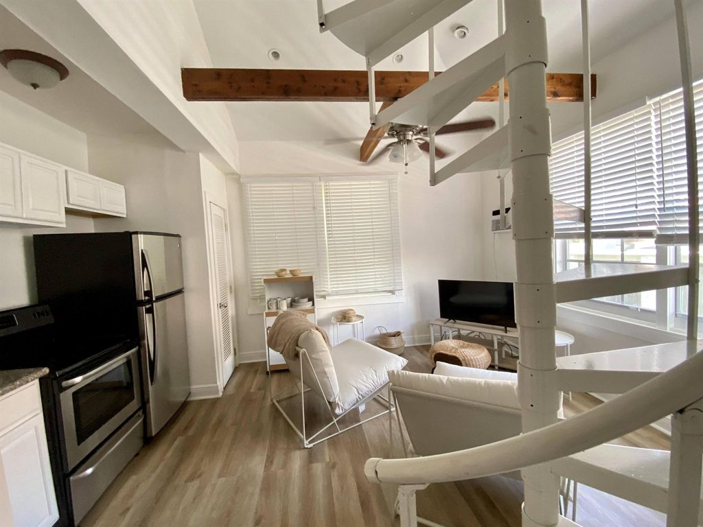 Photo of 270 Seminole Avenue #7, Palm Beach, FL 33480 (MLS # R11014934)