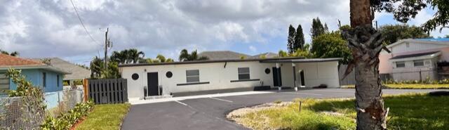 Photo 1 of 18 — 3004 Alice Drive 1, Palm Springs, FL 33461