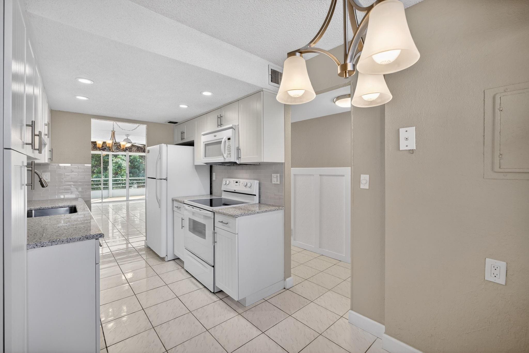 CYPRESS CHASE CONDO - Residential
