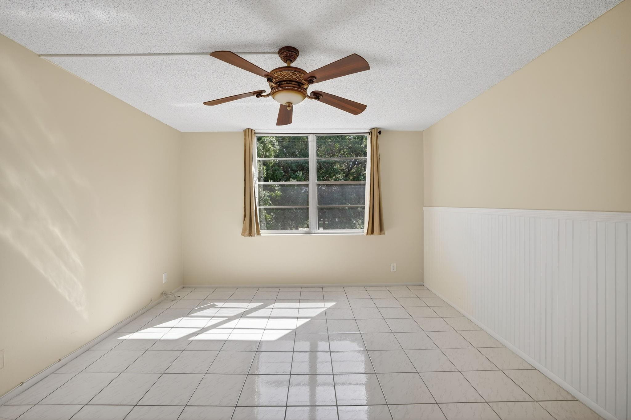 CYPRESS CHASE CONDO - Residential