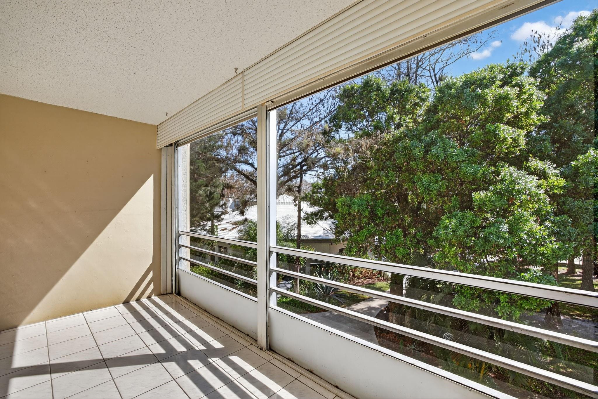 CYPRESS CHASE CONDO - Residential