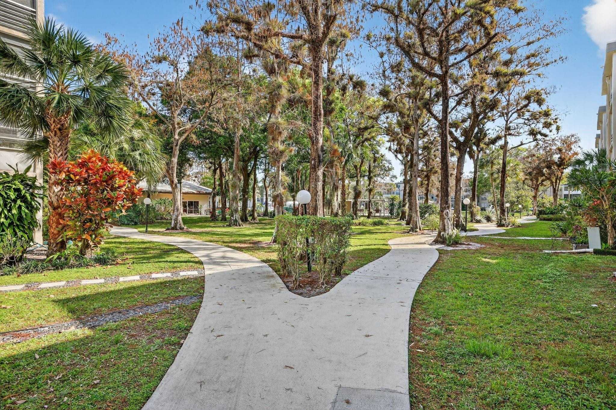 CYPRESS CHASE CONDO - Residential