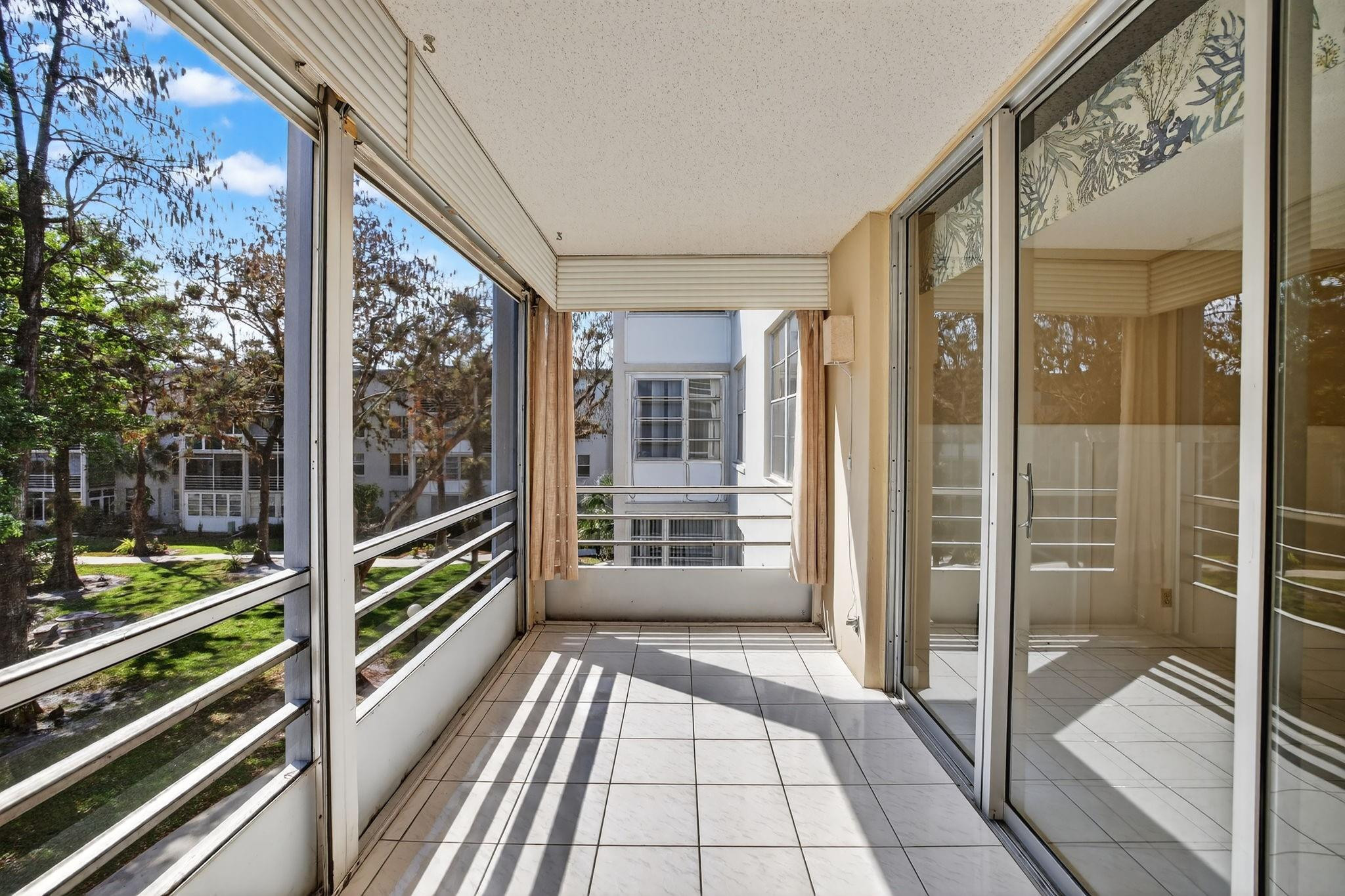 CYPRESS CHASE CONDO - Residential