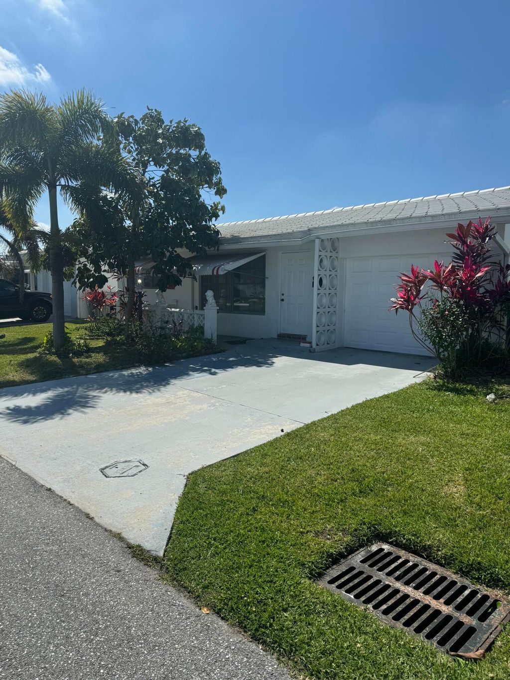 Photo of 2961 NW 1st Drive, Pompano Beach, FL 33064 (MLS # R11067465)