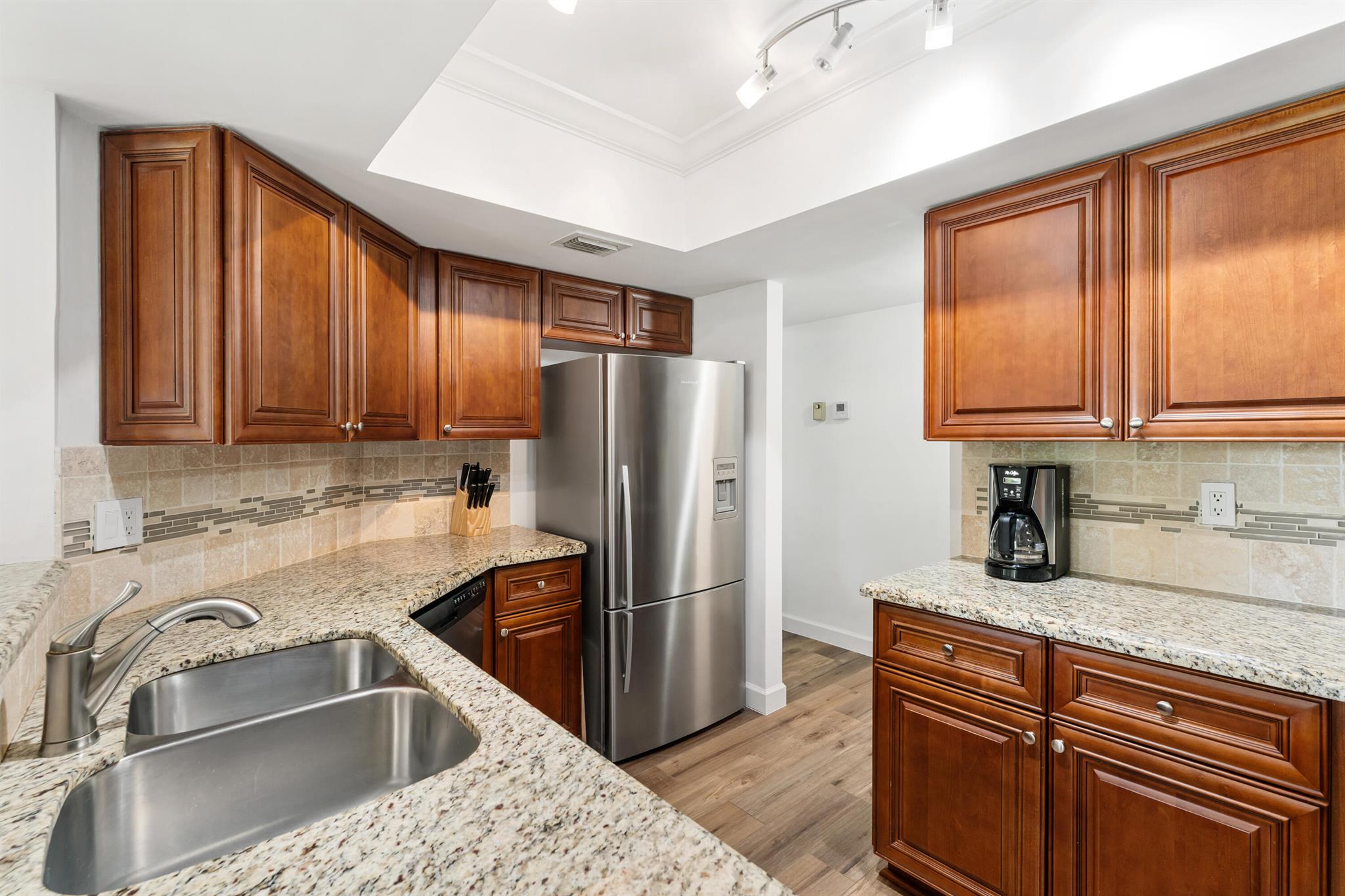 SEA OATS OF JUNO BEACH CO - Residential Lease