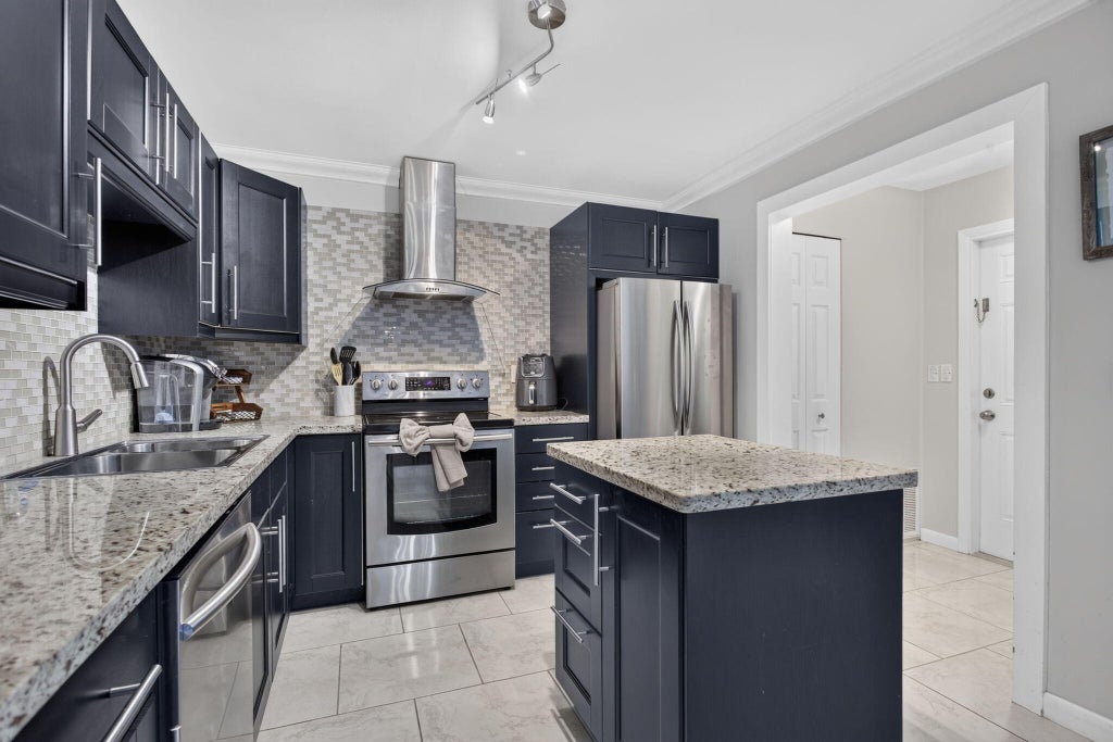 Photo of 1520 NE 34TH Court, Pompano Beach, FL 33064 (MLS # B26072379)