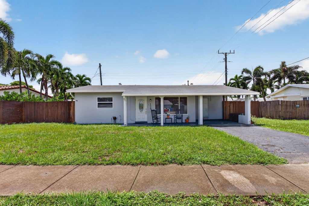 Photo of 1520 NE 34TH Court, Pompano Beach, FL 33064 (MLS # B26072379)