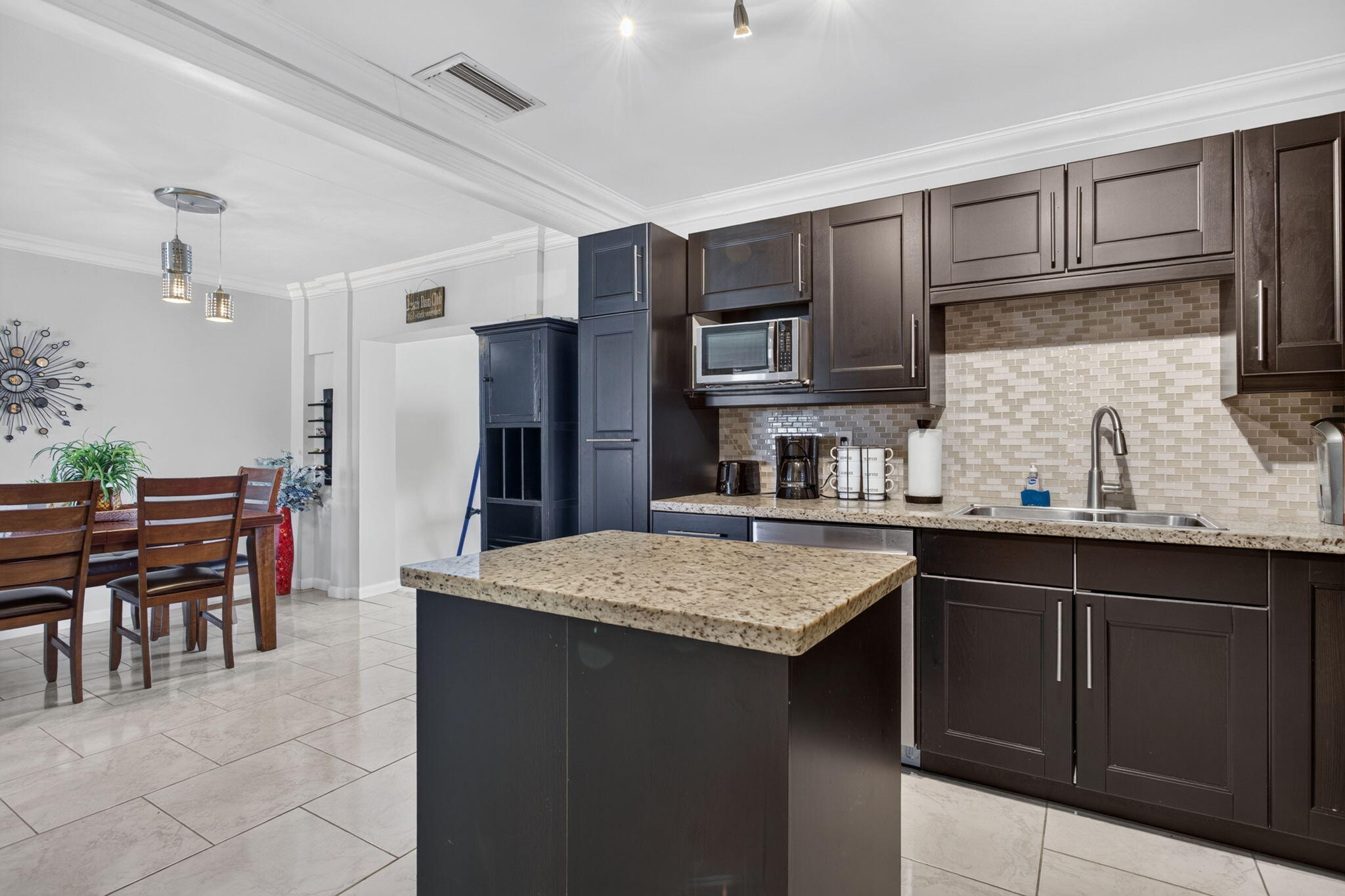 1520 NE 34TH Court