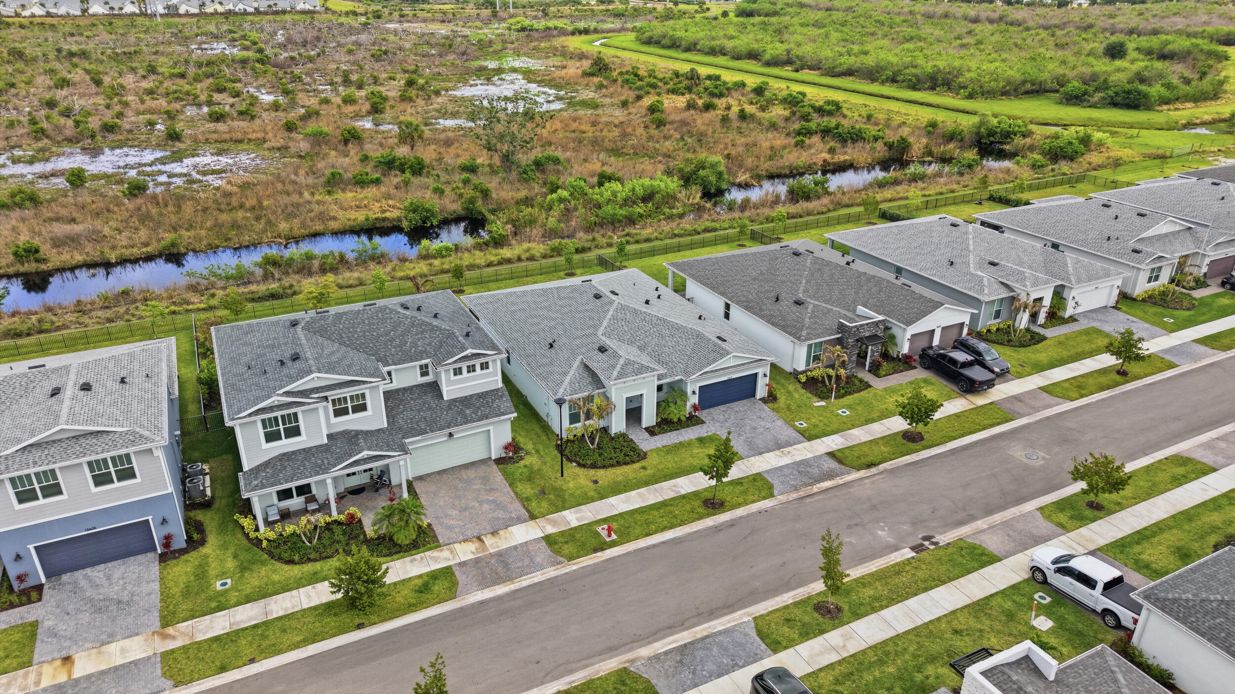 SOUTHERN GROVE PARCEL 28 REPLAT - Residential