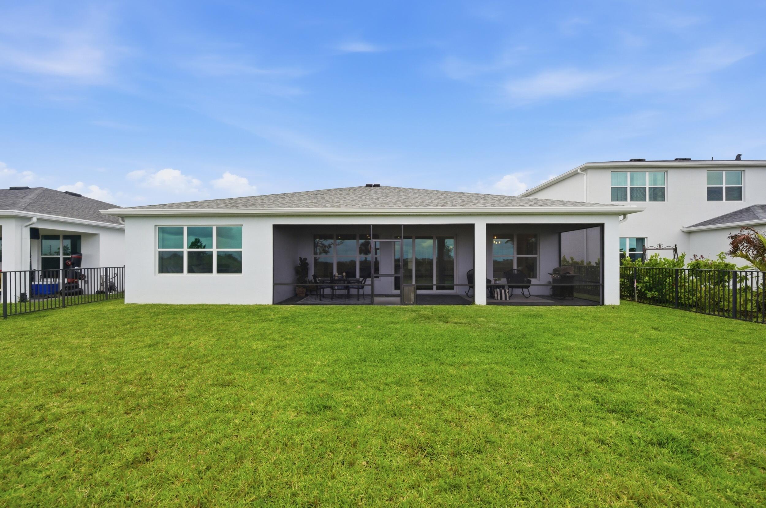 SOUTHERN GROVE PARCEL 28 REPLAT - Residential