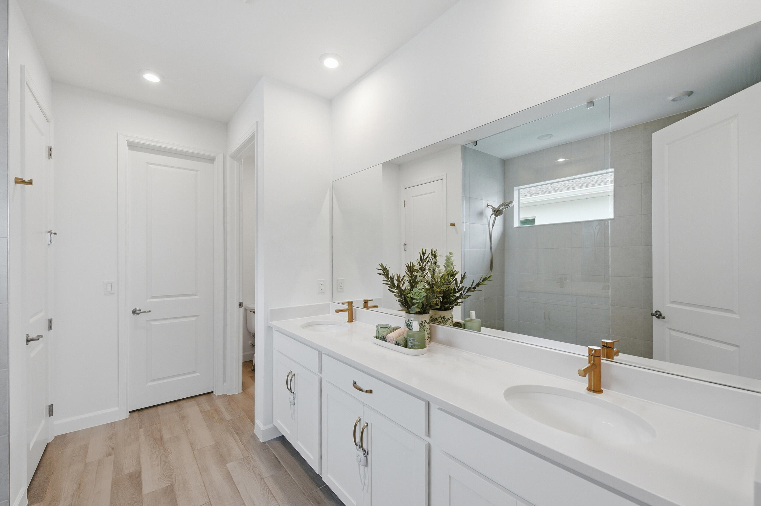 SOUTHERN GROVE PARCEL 28 REPLAT - Residential