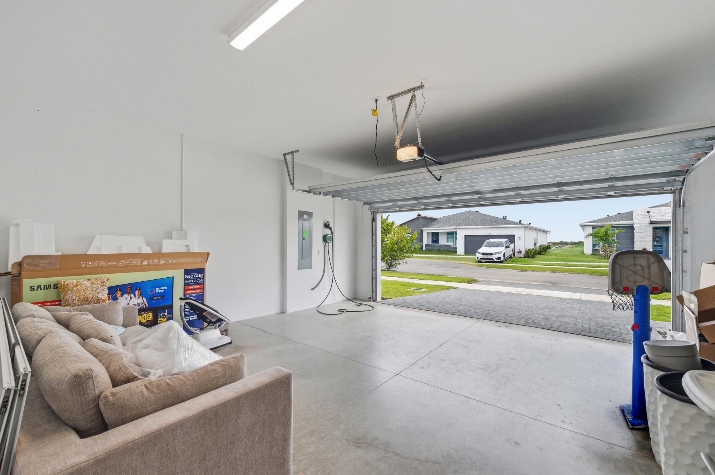 SOUTHERN GROVE PARCEL 28 REPLAT - Residential