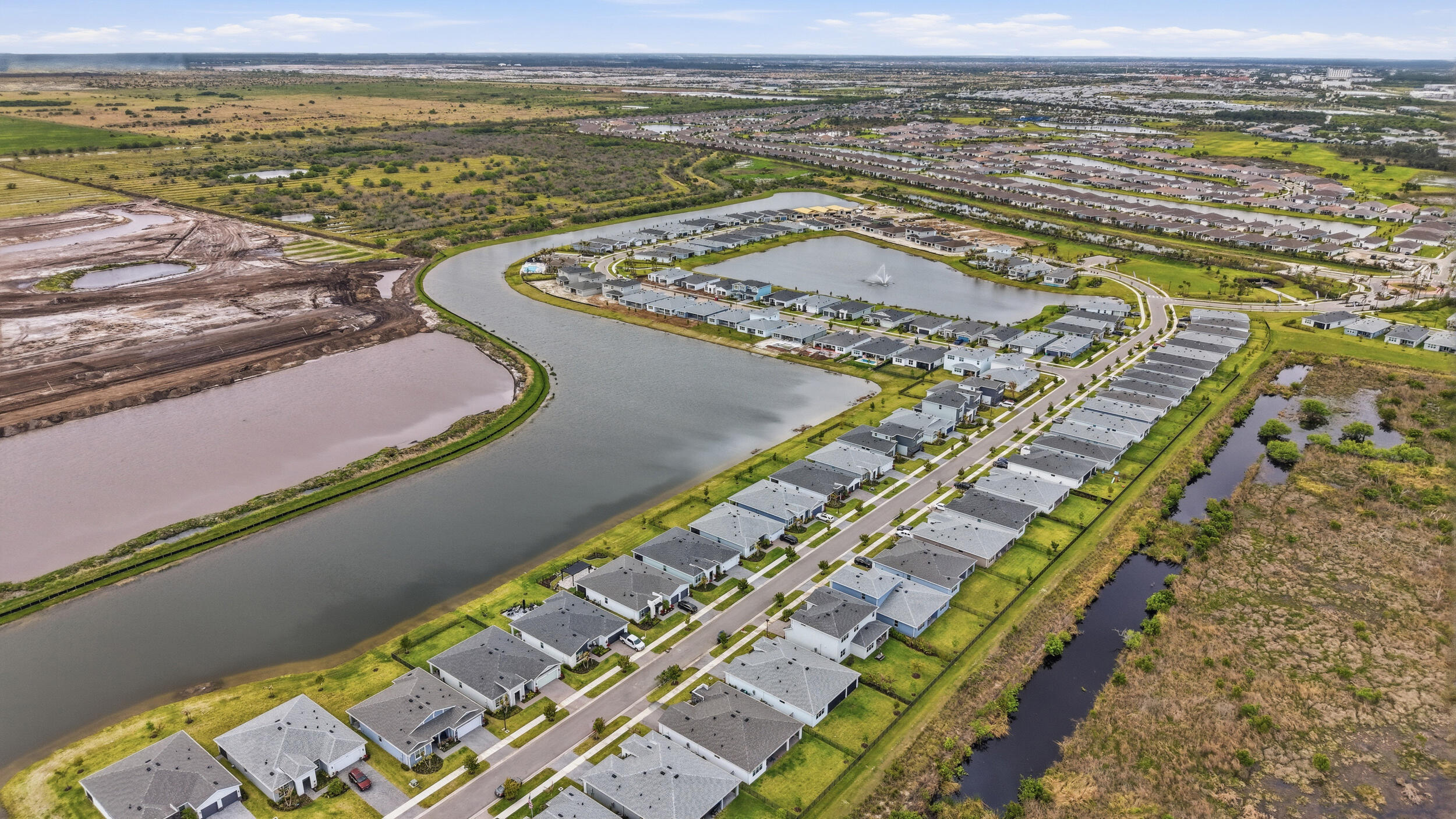 SOUTHERN GROVE PARCEL 28 REPLAT - Residential