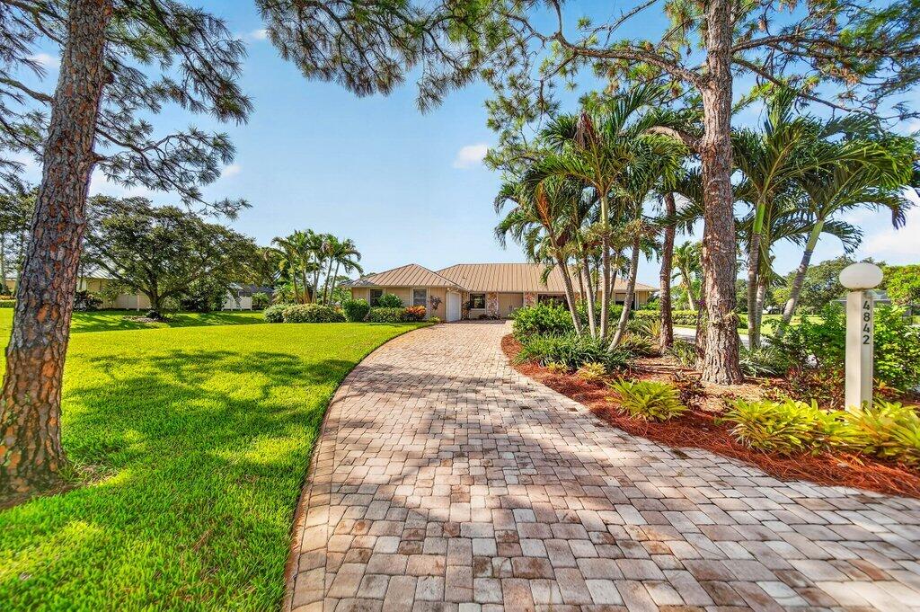 Photo of 4842 SW BIMINI Circle N, Palm City, FL 34990 (MLS # B26073512)