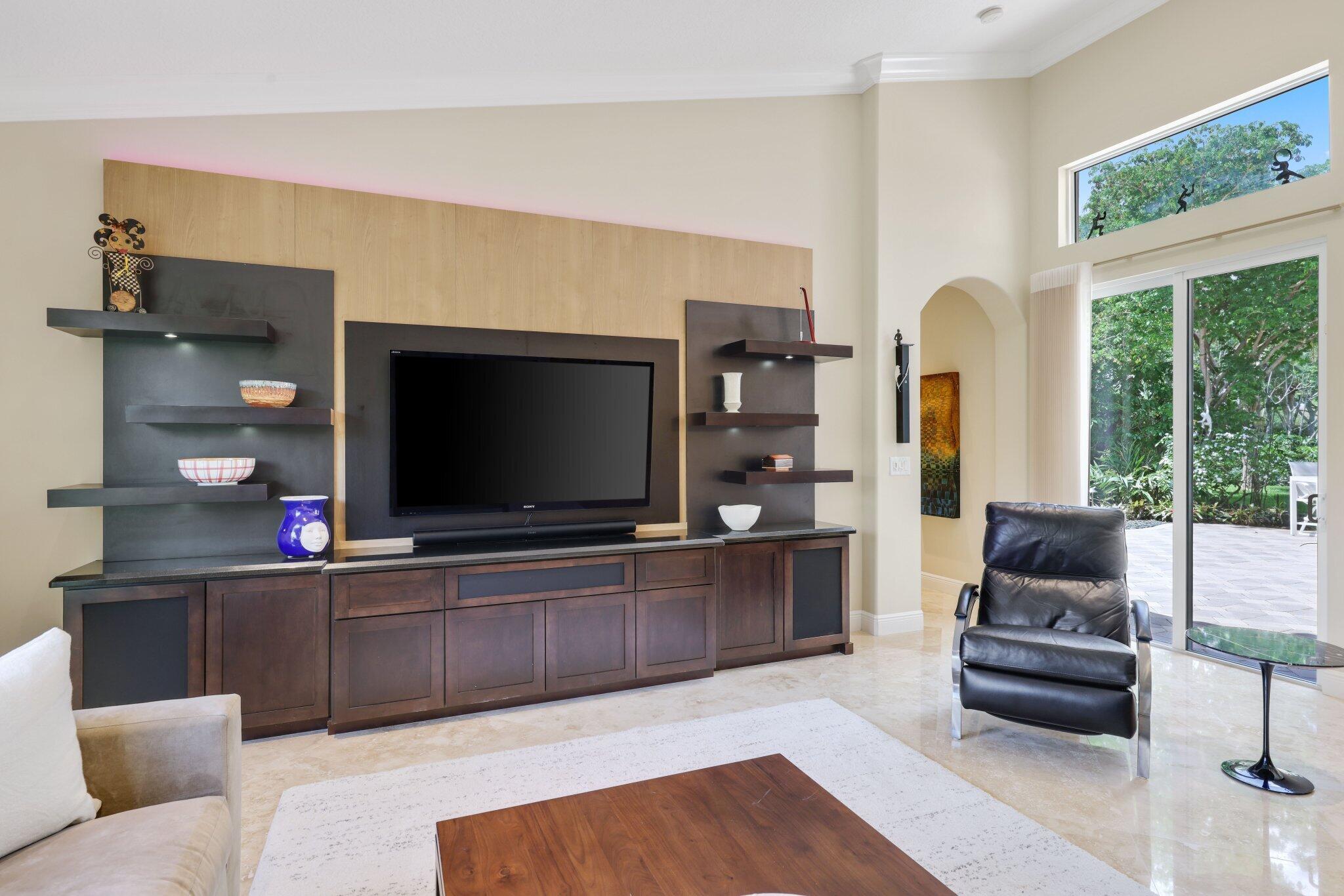 CANYON SPRINGS - Residential