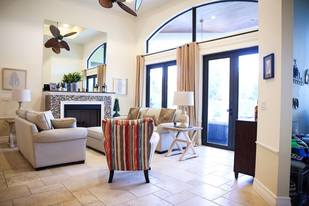 Photo of 460 N Country Club Drive, Atlantis, FL 33462 (MLS # R10950040)