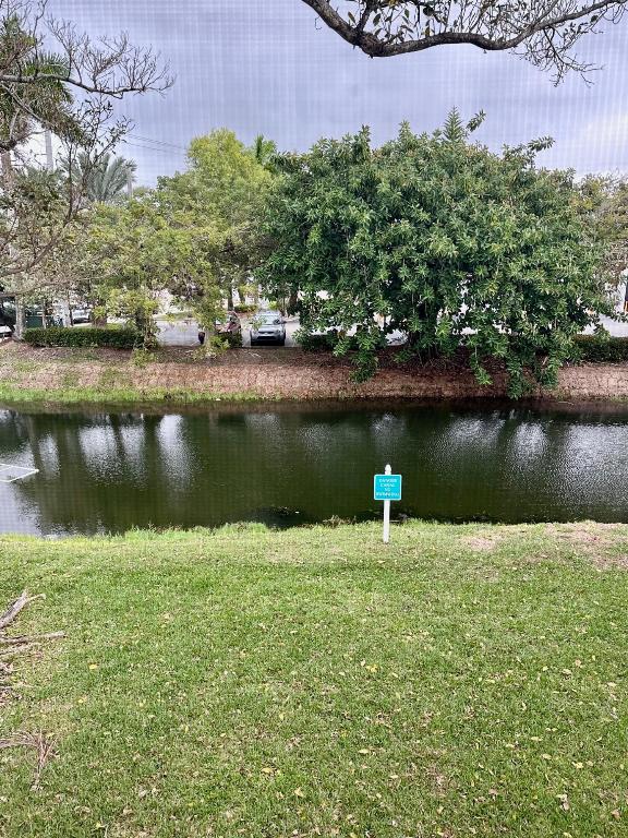 LAURELS AT MARGATE CONDO - Residential