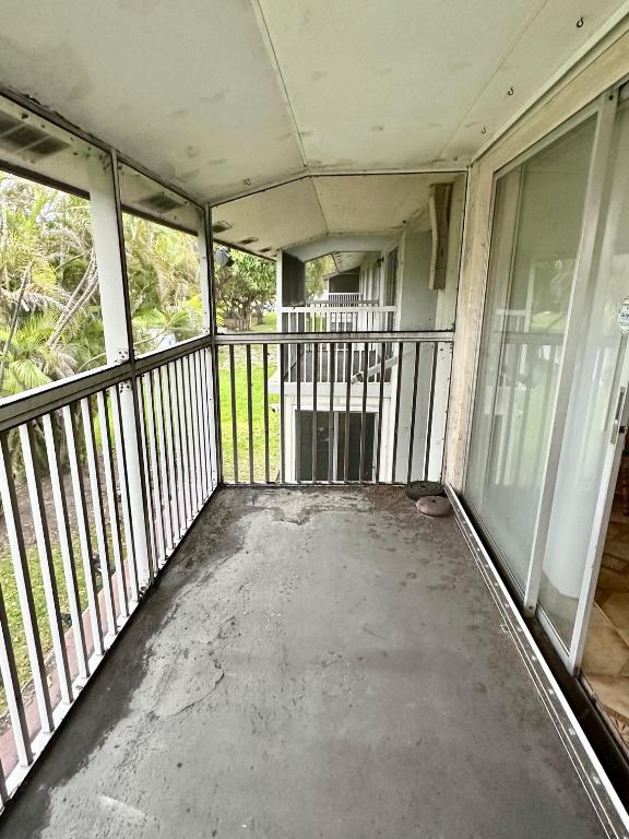 LAURELS AT MARGATE CONDO - Residential