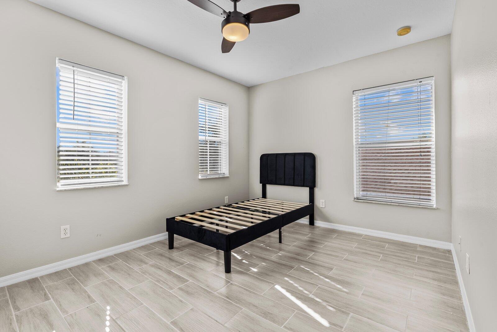 PORT ST LUCIE SECTION 46 1ST REPLAT - Residential