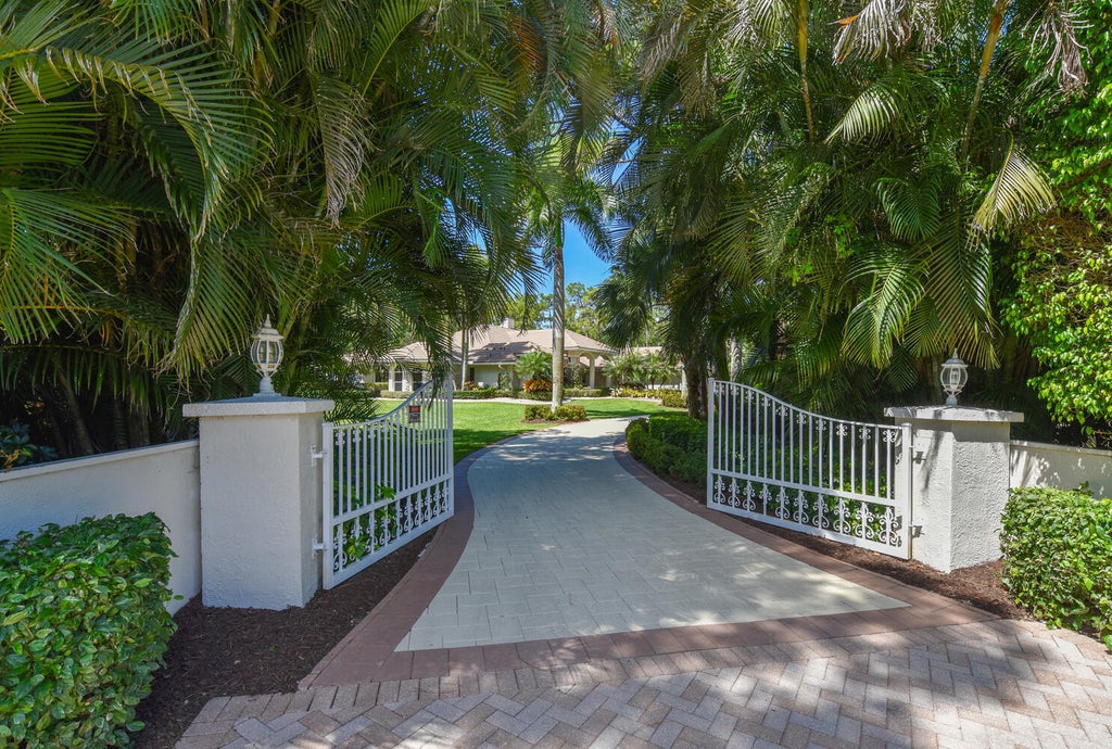 Photo of 11284 162nd Place N, Jupiter, FL 33478 (MLS # R10973369)