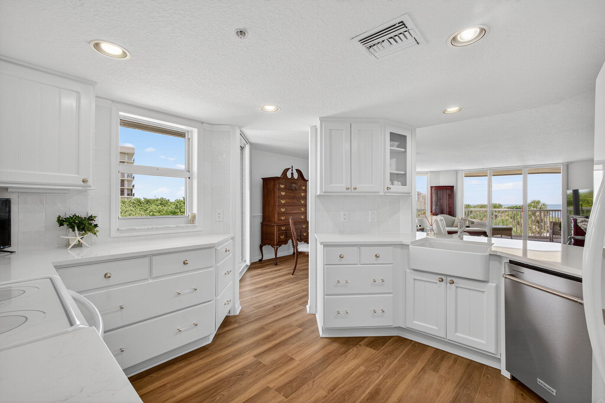 SEAWARD AT ATLANTIC VIEW CONDOMINIUM - Residential