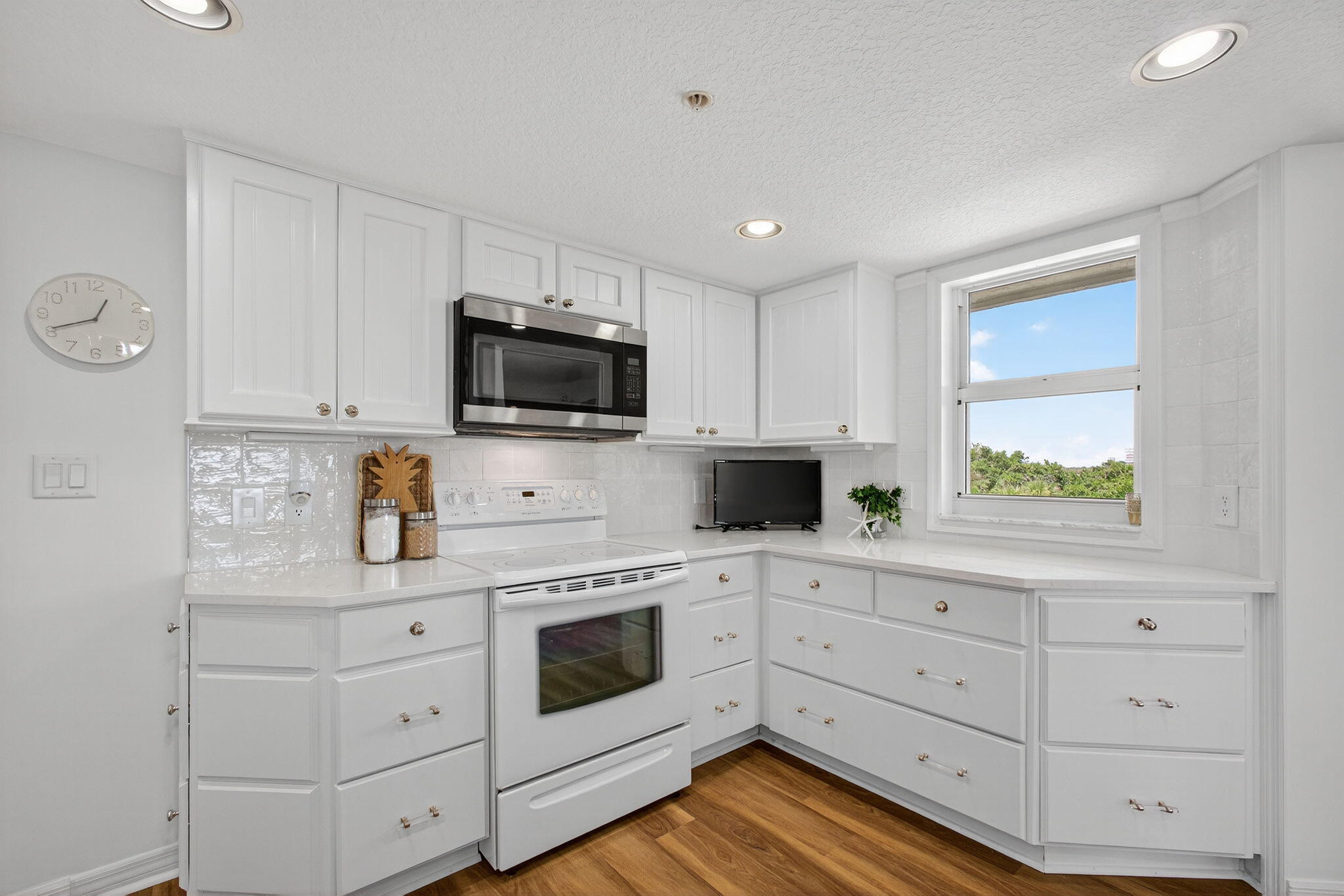 SEAWARD AT ATLANTIC VIEW CONDOMINIUM - Residential