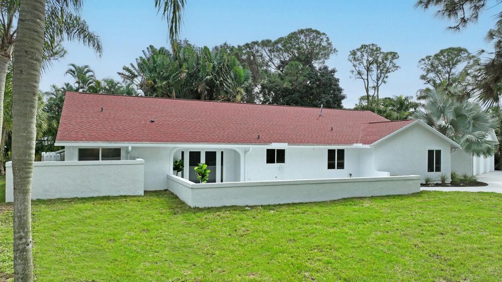 Photo of 16143 78th Drive N, Palm Beach Gardens, FL 33418 (MLS # R10939758)