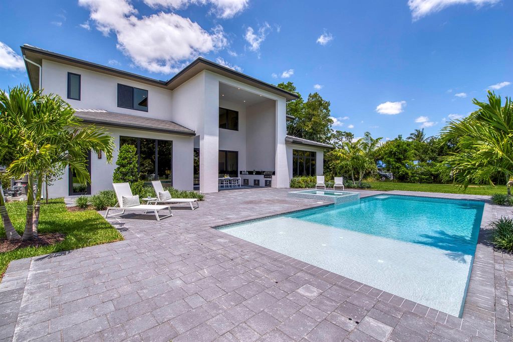 Photo of 8600 Damascus Drive, Palm Beach Gardens, FL 33418 (MLS # R11088147)