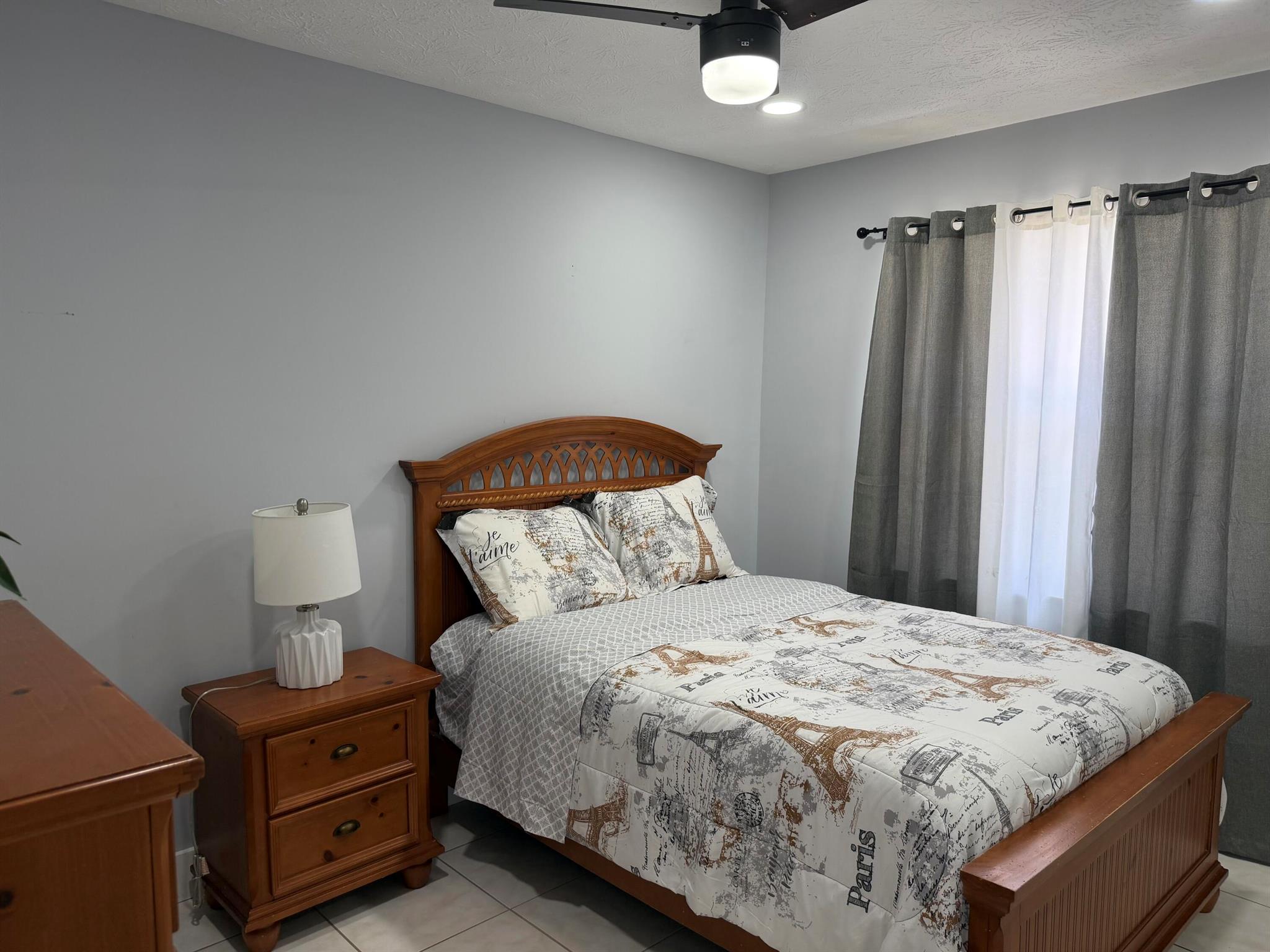 SOUTH SHORE 1 OF WELLINGT - Residential Lease