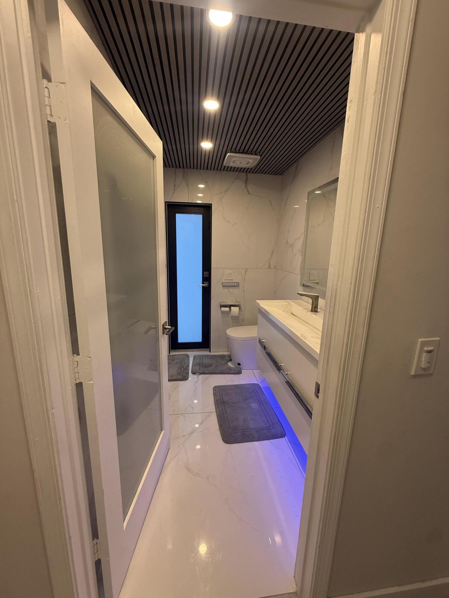 WOODSIDE ESTATES - Residential