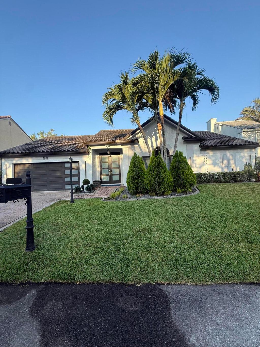 Photo of 7670 Live Oak Drive, Coral Springs, FL 33065 (MLS # B26027385)