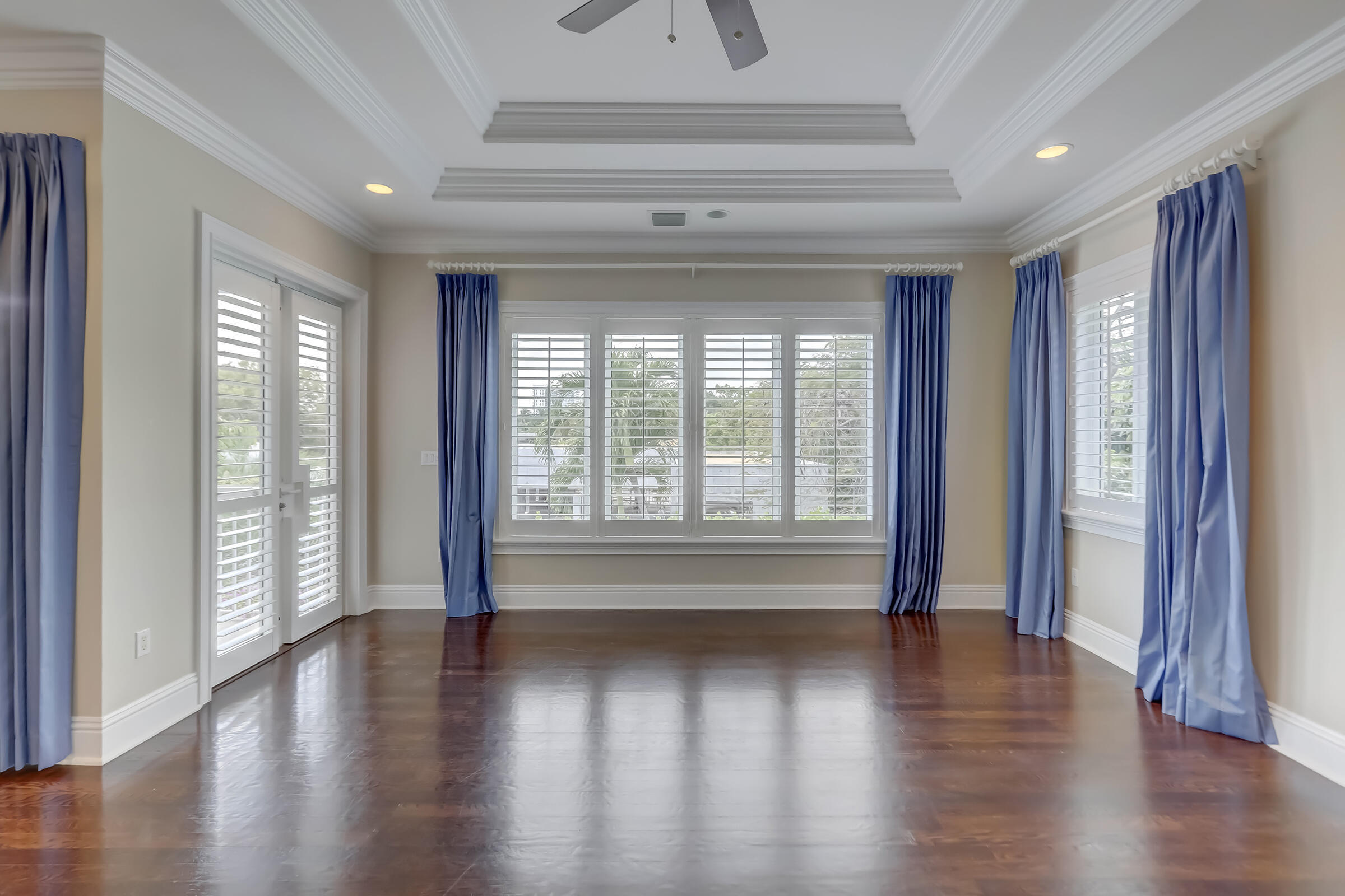 VICTORIA PARK - Residential Lease